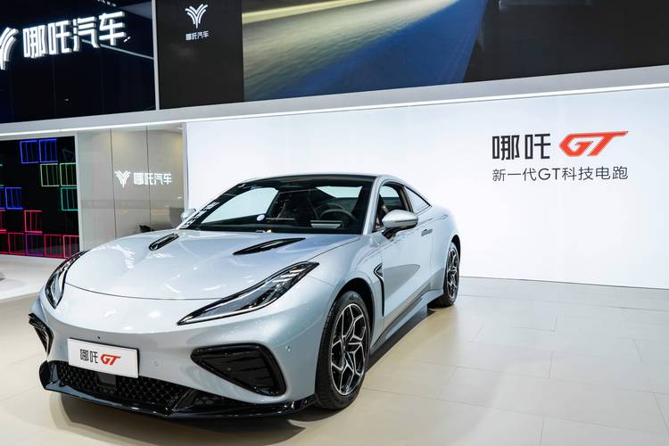 惠州惠东县德维铁企业管理咨询哪吒汽车在智能汽车领域的表现，领途汽车在新能源汽车市场中的影响力