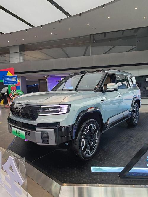 惠州惠东县德维铁企业管理咨询比亚迪方程豹硬派越野的爆款，英菲尼迪35周年与你共成长